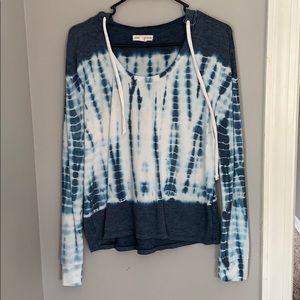 Aeropostale Long Sleeve T-Shirt